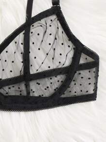 Set de lencería con aro de malla