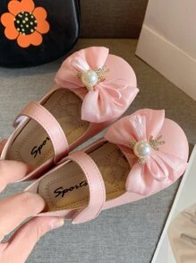 女孩蝴蝶結和人造珍珠裝飾瑪麗珍平底鞋