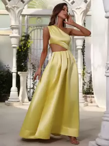 Đầm cocktail nữ màu trơn bằng satin, kiểu dáng lệch vai, khoét eo. - Màu vàng - Xem 1