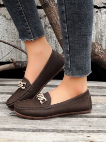 Chain Decor Slip-On Flat Loafers - Coffee Brown - View 5