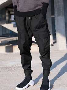 Manfinity Men Flap Pocket Drawstring Waist Cargo Trousers - Black - View 1