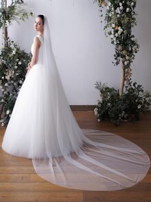 Minimalist Bridal Veil - Beige - View 2