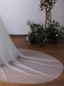 Minimalist Bridal Veil - Beige - View 4