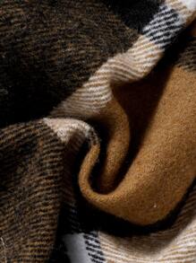 嬰兒小高領T恤和格紋印花連衣裙