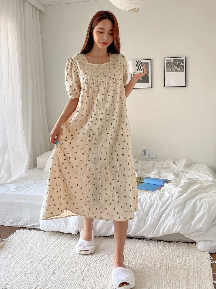 DAZY Ditsy Floral 对比蕾丝方领泡泡袖睡裙夏季睡衣，Moo Moo 睡裙 - 杏色 - 查看 1