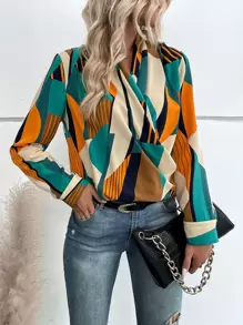 SHEIN Privé Geo Print Surplice Neck Blouse - Multicolor - View 6