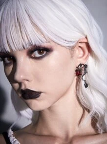 ROMWE Goth 花朵裝飾心形耳墜 - 彩色 - 查看 2