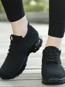 أحذية رياضية سوداء للنساء للخريف/الشتاء، أحذية جري بأربطة أمامية