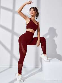 Easithlete Strappy Back Scrunch Butt Hollow Out Sports Set Workout Set - Red - View 4