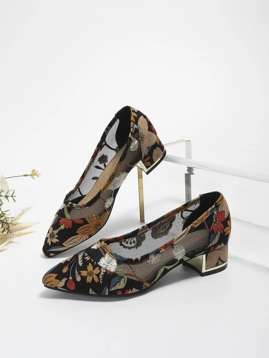Floral Pattern Point Toe Chunky Heeled Faux Suede Court Pumps - Multicolor - View 1