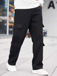 Manfinity Men Flap Pocket Cargo Jeans - Black - View 4