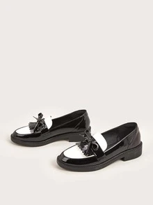 Bow & Fringe Decor Flat Loafers - Black and White - View 3