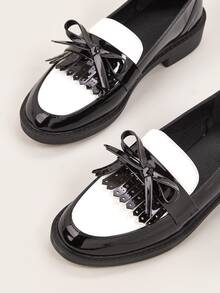 Bow & Fringe Decor Flat Loafers - Black and White - View 5