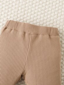 SHEIN Conjunto De Recién Nacido Para Niño Con Bordado De Dibujos Animados En Camiseta, Pantalones, Gorro, Babero Y Guantes - Camel - Ver 4