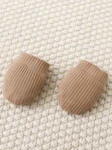 SHEIN Conjunto De Recién Nacido Para Niño Con Bordado De Dibujos Animados En Camiseta, Pantalones, Gorro, Babero Y Guantes - Camel - Ver 6