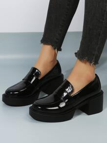 Minimalist Slip-On Platform Loafers - Black - View 5