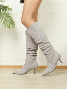 优雅派对长款修身高跟靴，尖头皱绒袜靴，绒面革和皮革材质，时尚过膝一脚蹬靴，适合秋冬
