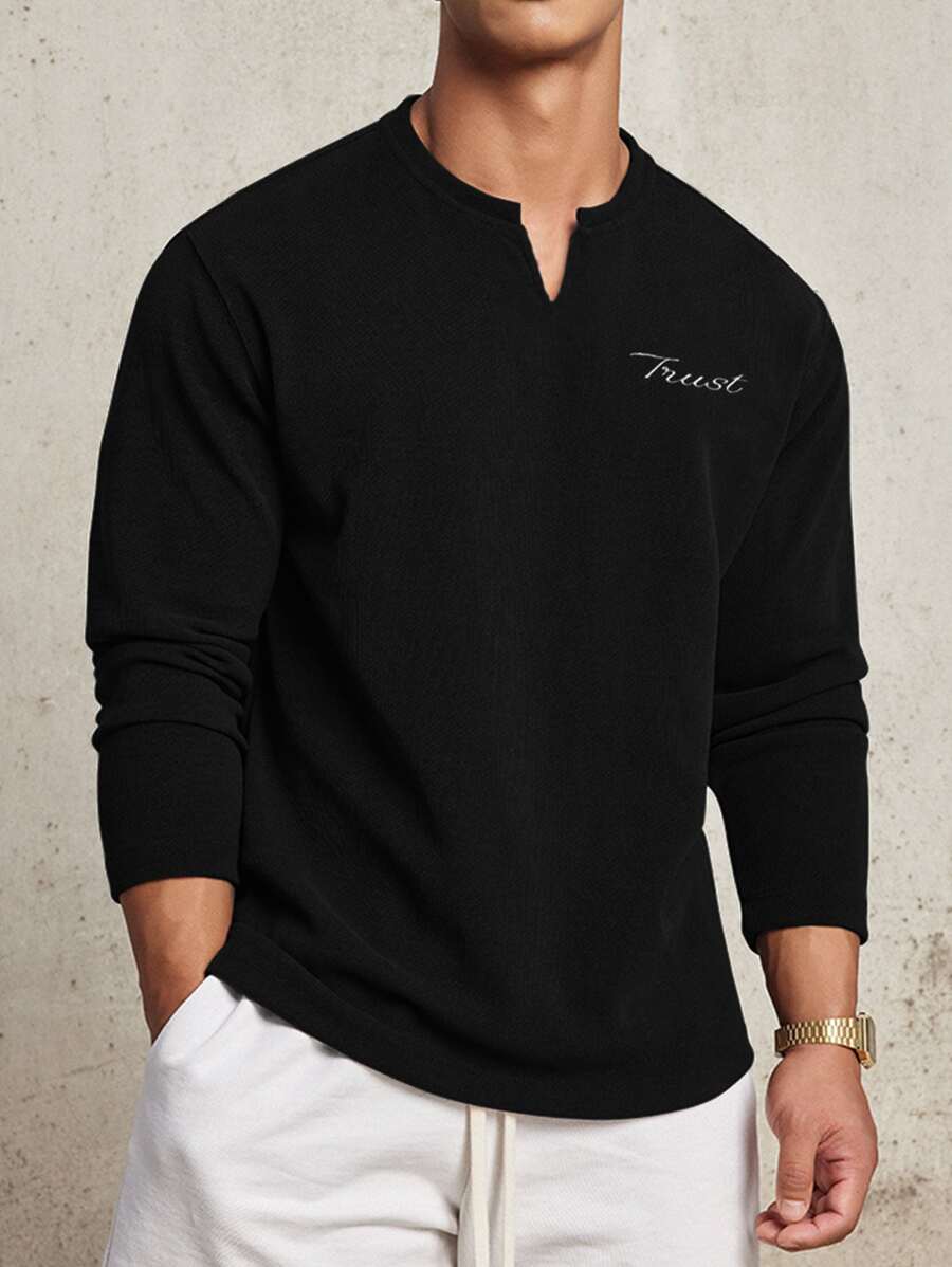 Manfinity Homme Loose Fit Men's Letter Graphic Notched Neck T-Shirt - Black - View 1