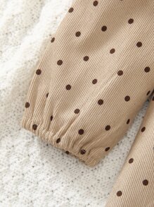 年輕女孩波點印花荷葉邊連衣裙