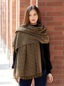Houndstooth Pattern Raw Trim Scarf