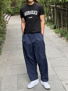 DAZY Men Letter Graphic Tee - Black - View 4