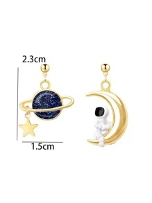 Planet & Spaceman Mismatched Drop Earrings - Multicolor - View 4