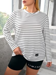 SHEIN EZwear 大碼條紋印花貼布細節T恤 - 白色 - 查看 1