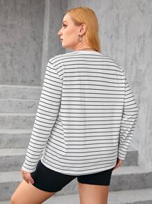 SHEIN EZwear 大碼條紋印花貼布細節T恤 - 白色 - 查看 2