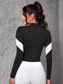 Letter Graphic Quarter Zip Sports Tee - Black - View 2