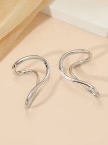 Geometric Design Earrings