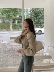 DAZY 系带前荷叶边袖荷叶边挤奶女工衬衫，秋季服装长袖上衣 - 卡其色 - 查看 7