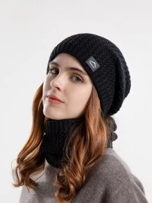 1 件女士冬季加厚针织无檐便帽带耳罩、保暖围巾套装 - 查看 4