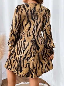 SHEIN Clasi Vestido con estampado de tigre girante delantero - Multicolor - Ver 2