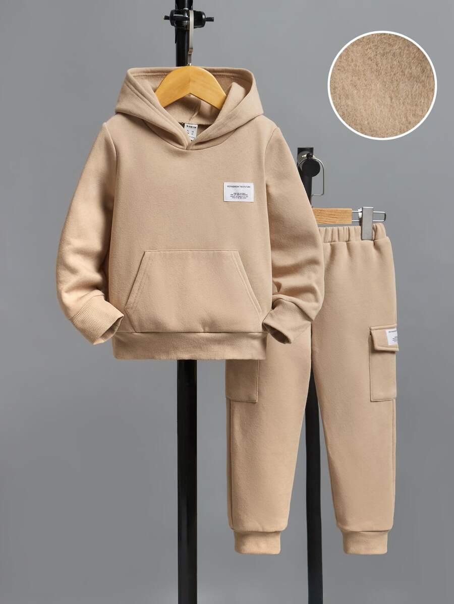 SHEIN 男孩字母拼接袋狀保暖連帽衫和運動長褲 - 杏色 - 查看 1