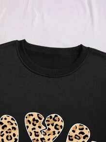 SHEIN LUNE Plus Heart & Leopard Print Thermal Lined Drop Shoulder Sweatshirt - Black - View 4