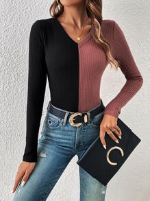 SHEIN Essnce Camiseta de dos tonos de cuello V