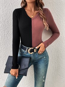 SHEIN Essnce Camiseta de dos tonos de cuello V