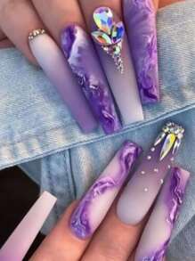 使用24入組長棺材紫色漸變塗抹啞光萊茵石裝飾假指甲和1張膠帶和1入組指甲銼立即升級您造型 - 彩色 - 查看 1