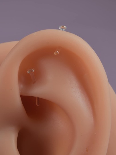 اقراط مسماري مستدير