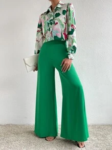 Chiquease Graphic Print Shirt & Wide Leg Trousers - Green - View 3