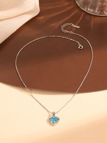 Rhinestone Heart Pendant Necklace - Multicolor - View 3