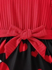 SHEIN Toddler Girls Heart & Cartoon Graphic Ruffle Trim Belted Dress
