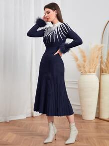 Modelyn 毛茸茸袖口珍珠串珠細節毛衣裙 - 藏蓝色 - 查看 5