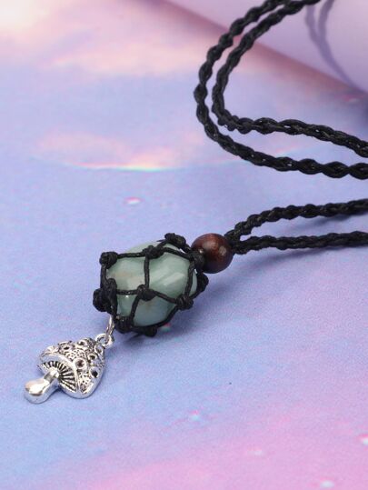 قلادة متدلية فطر و حجر