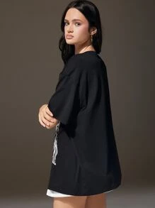 SHEIN EZwear Figure Graphic Drop Shoulder Tee - Black - View 2
