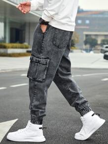 Manfinity Homme Men Cotton Flap Pocket Drawstring Waist Cargo Jeans Baggy Long Washed Denim Joggers Jean Plain Dark Grey Workout Academia Friends, Denim Cargo Pants Men, Jean Joggers Men, Jeans For Men Cargo Baggy, Cargo Sweatpants For Men, Grey Cargo Pants Work Going Out Urban Vacation