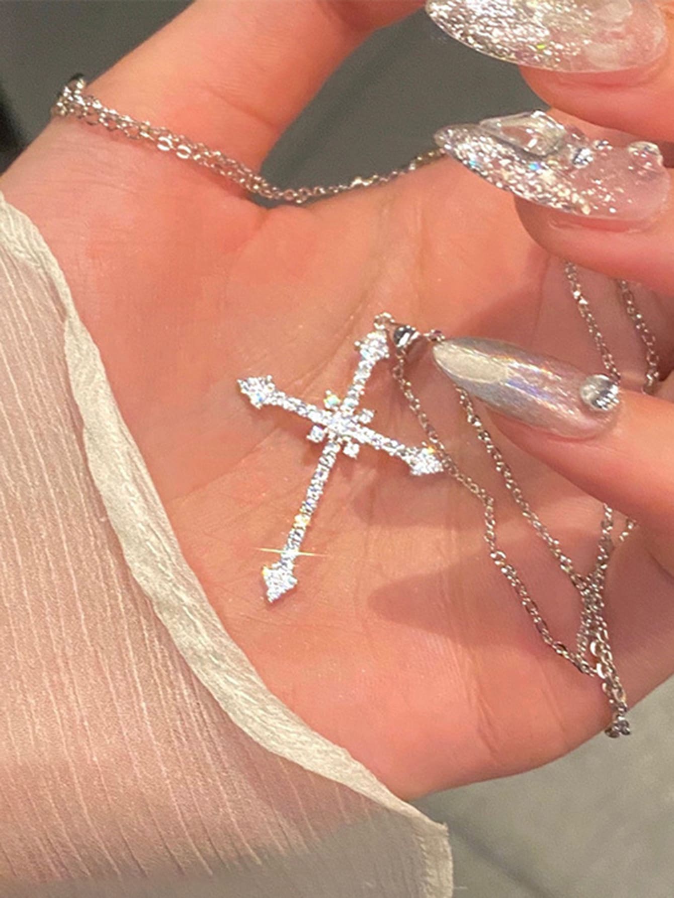 方晶鋯石十字架裝飾鏈條樣式項鍊 - 銀色 - 查看 1