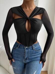 SHEIN Allurite 前扭結鏤空不對稱下擺短款上衣 - 黑色 - 查看 6
