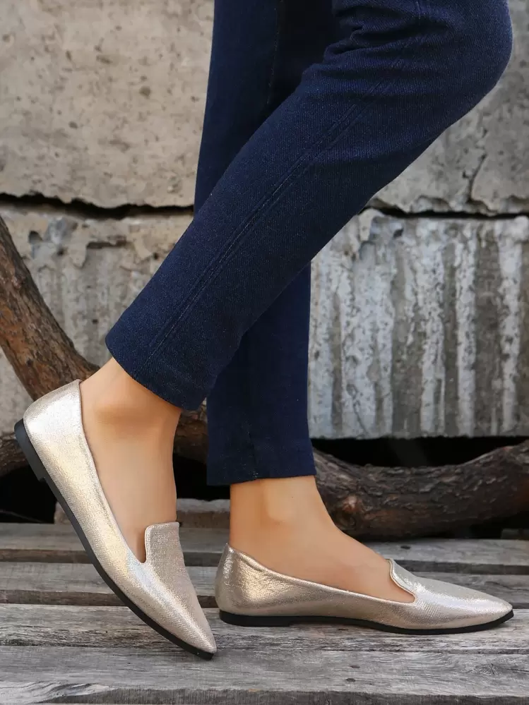 Fall/Winter Metallic Point Toe Flat Loafers,Women's Shiny Gold Flat-Colored Shoes With Pointed Toes, Suitable For All Seasons, Made Of Elegant PU Material - Champagne - View 5