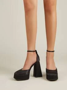 Chunky Heeled Ankle Strap Pumps - Black - View 5